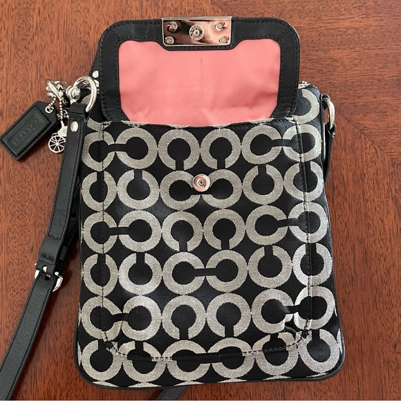 Coach Kitt Messenger Crossbody Bag - Picture 3 of 4